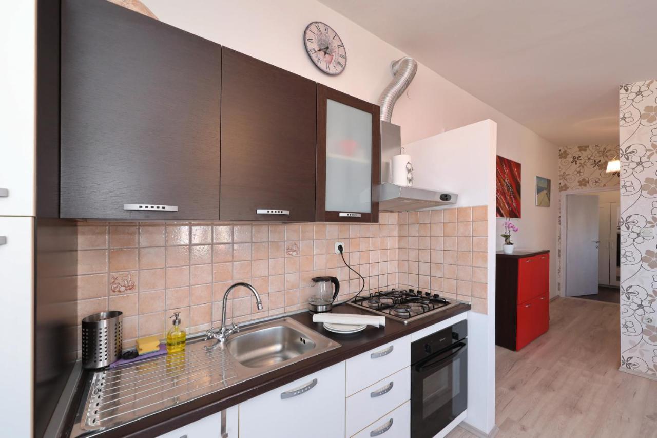 Apartment Zanov Преко Екстер'єр фото